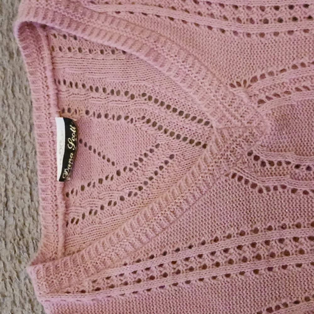 Womens size large pink sweater - Picture 4 of 5